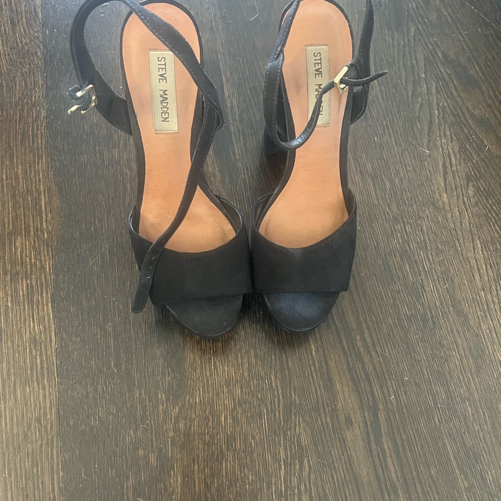 Steve Madden back heels